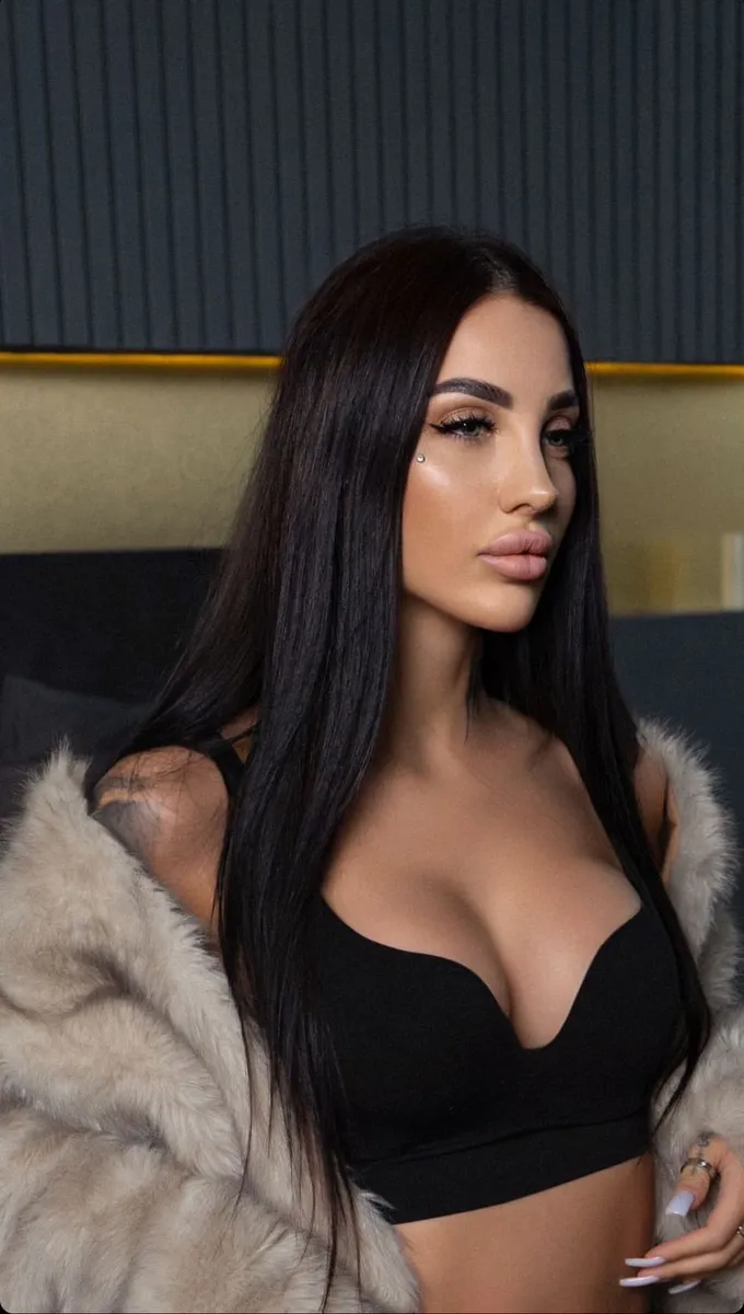 Аделина escort in Kazan