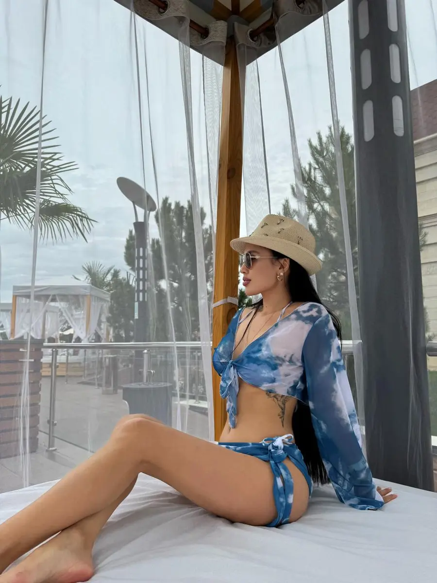 Алия escort in Kazan