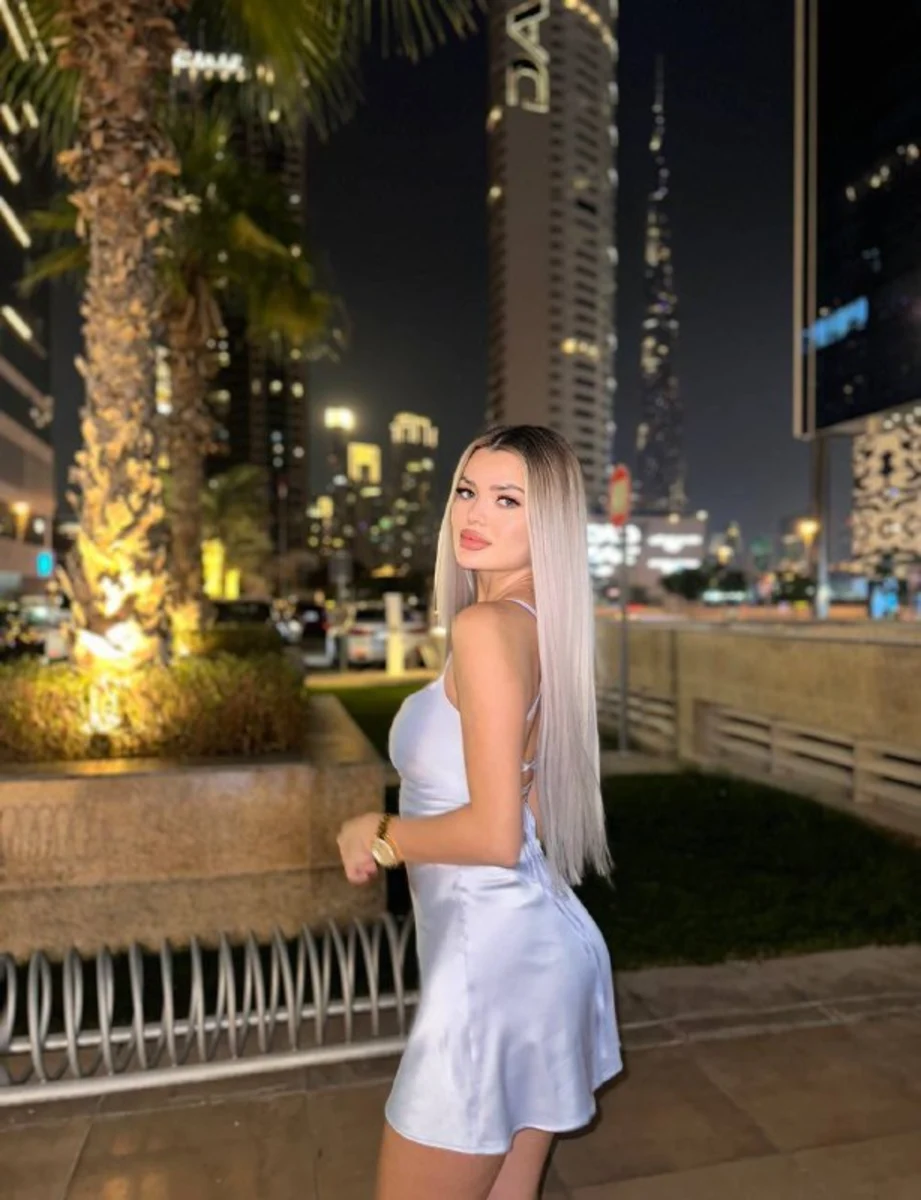 Алира escort in Kazan