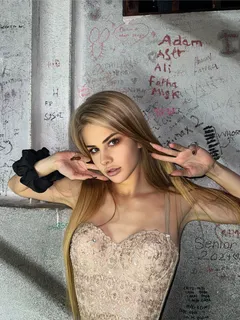 Амелия escort in Kazan