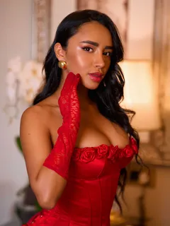 Амина escort in Kazan