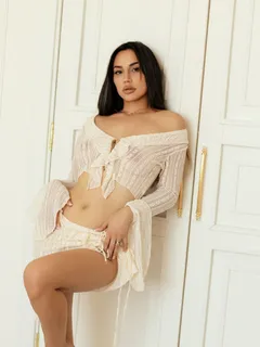 Анет escort in Kazan