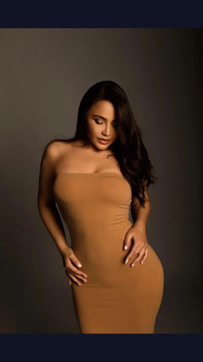 Азалия escort in Kazan