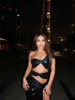 Дерри escort in Kazan