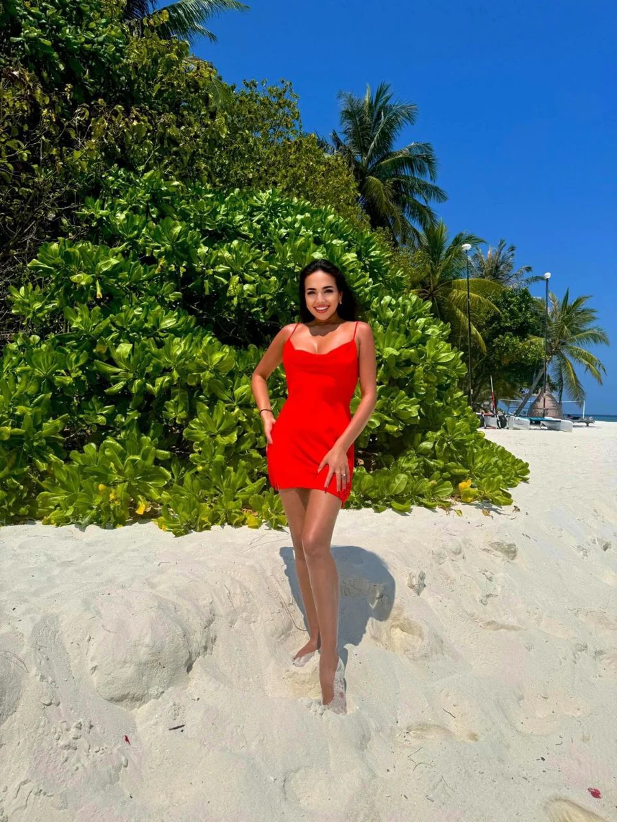 Дина escort in Kazan