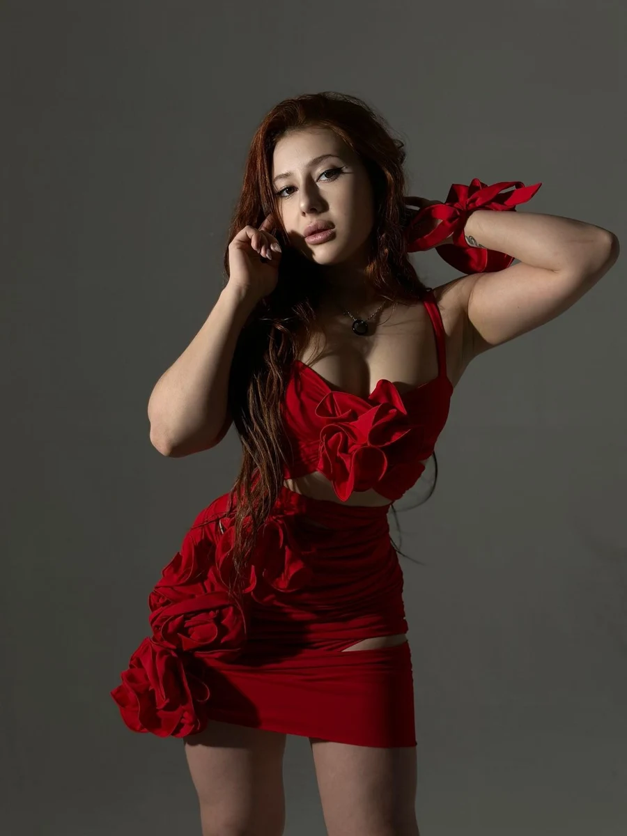 Дина escort in Kazan