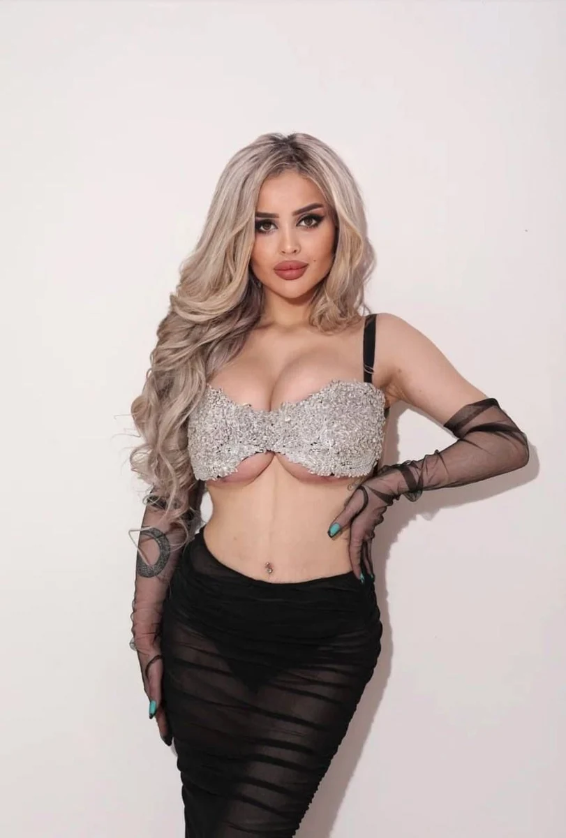 Екатерина escort in Kazan