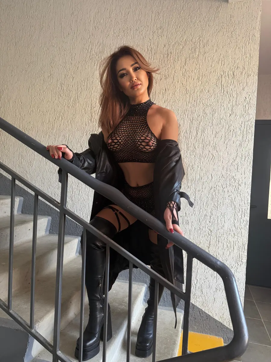 Елия escort in Kazan