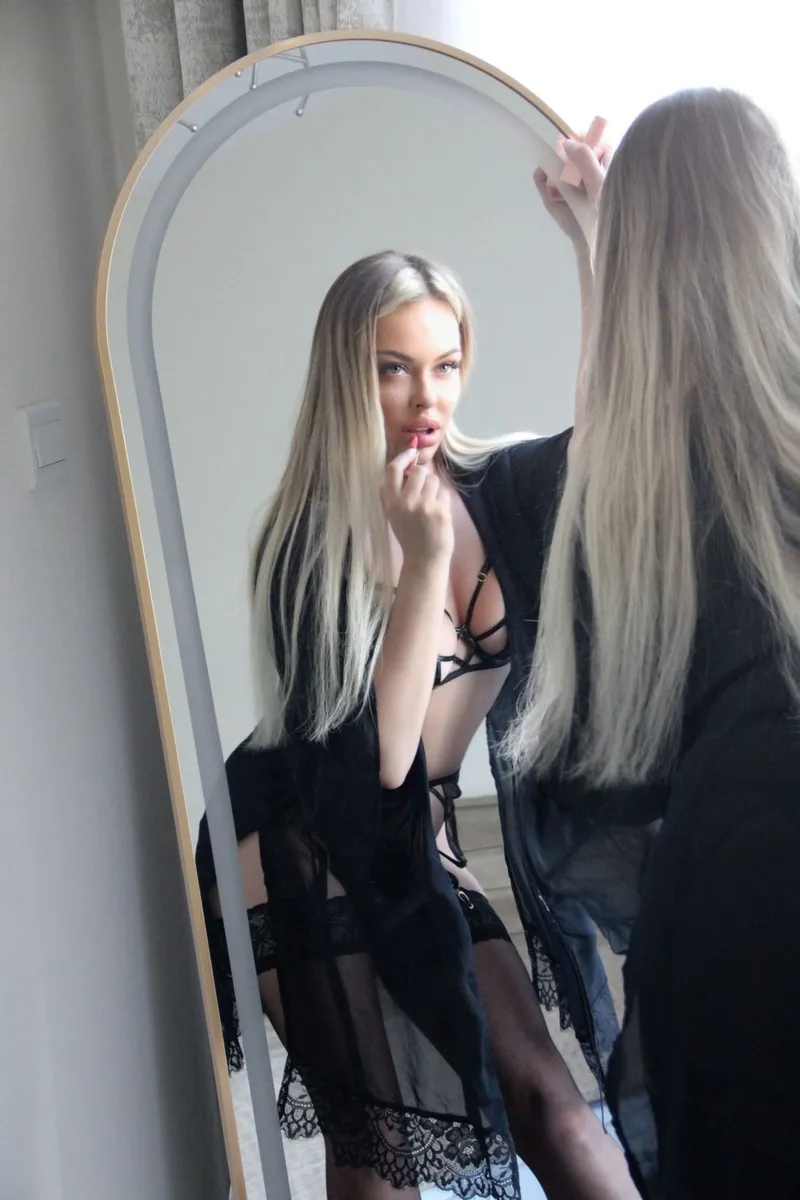 Хелен escort in Kazan