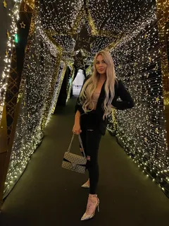 Хелен escort in Kazan