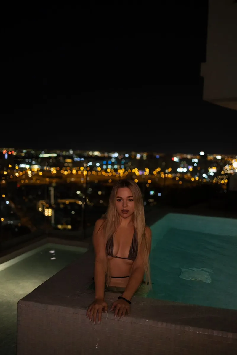 Хелси escort in Kazan