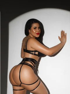 Хлоя escort in Kazan