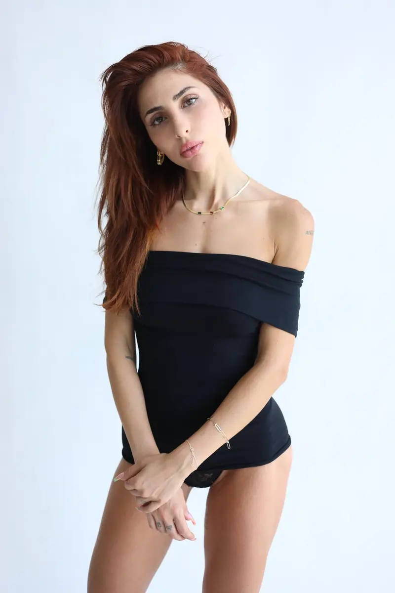 Изабелла escort in Kazan