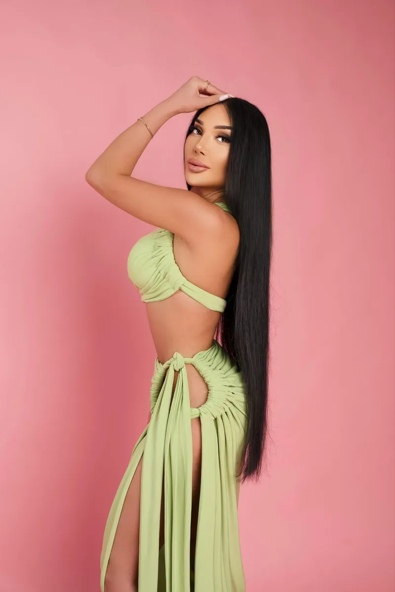 Камилла escort in Kazan