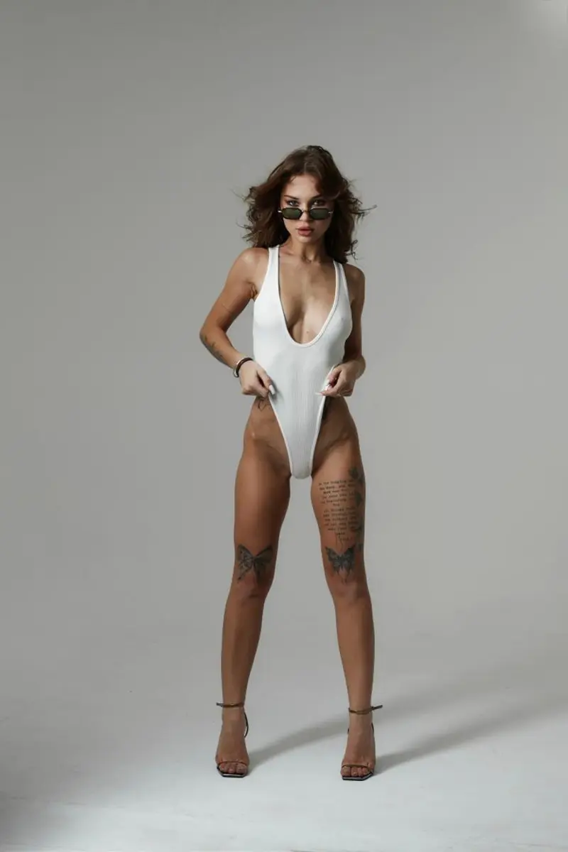 Кари escort in Kazan