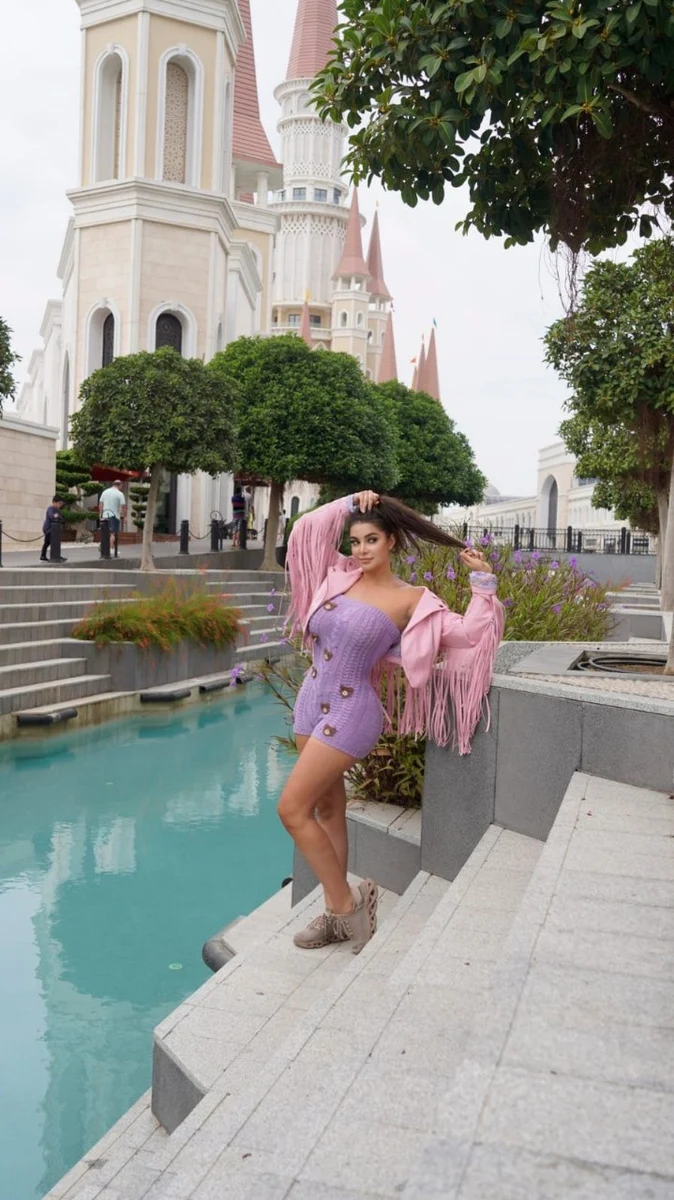 Кассандра escort in Kazan