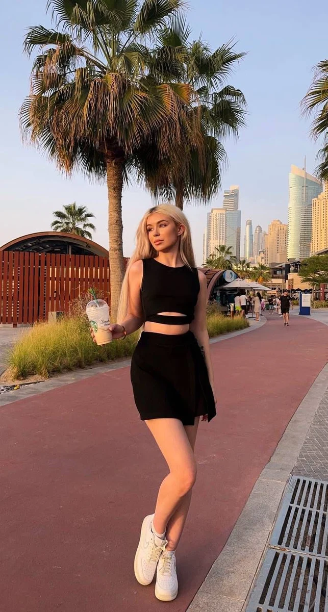 Клара escort in Kazan