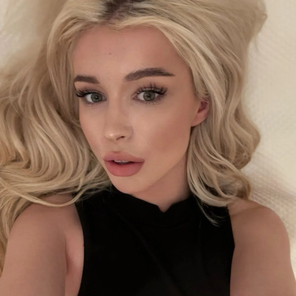 Клара escort in Kazan