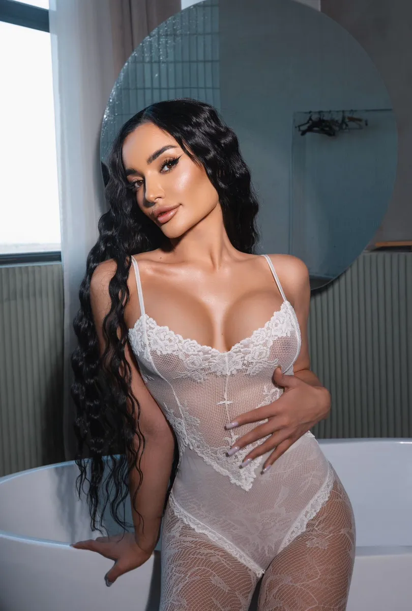 Лана escort in Kazan