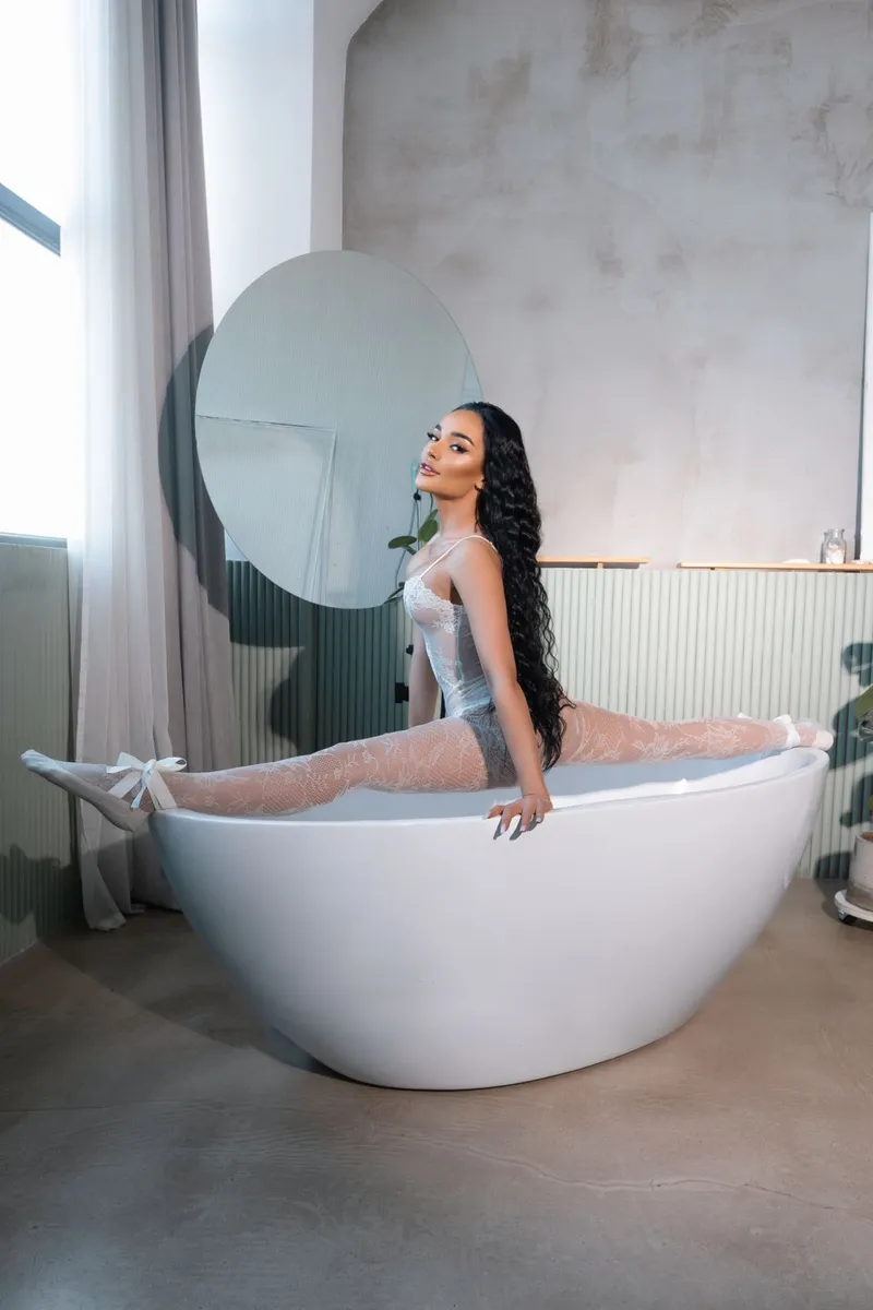 Лана escort in Kazan