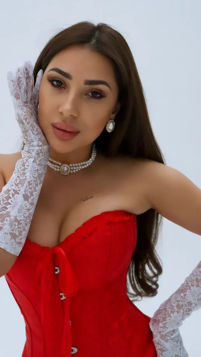 Лара escort in Kazan