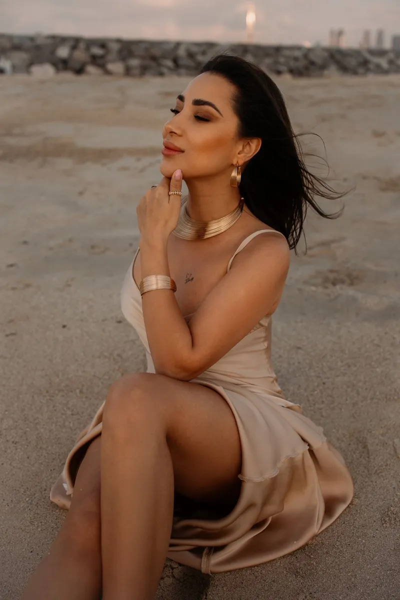 Лара escort in Kazan