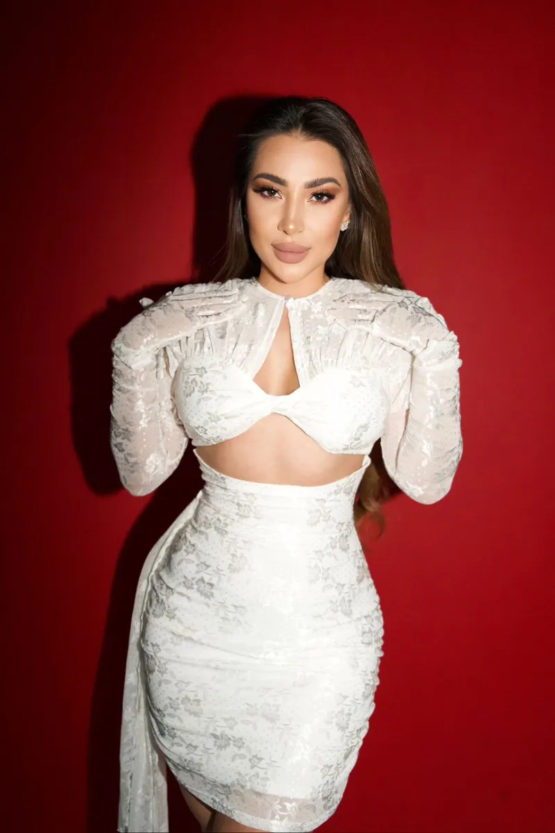 Лара escort in Kazan