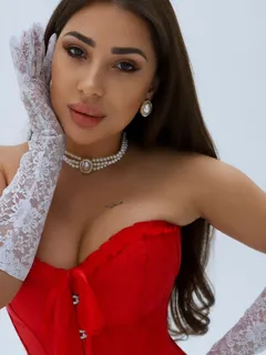 Лара escort in Kazan