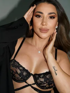 Лара escort in Kazan