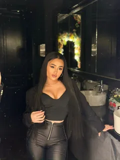 Леора escort in Kazan