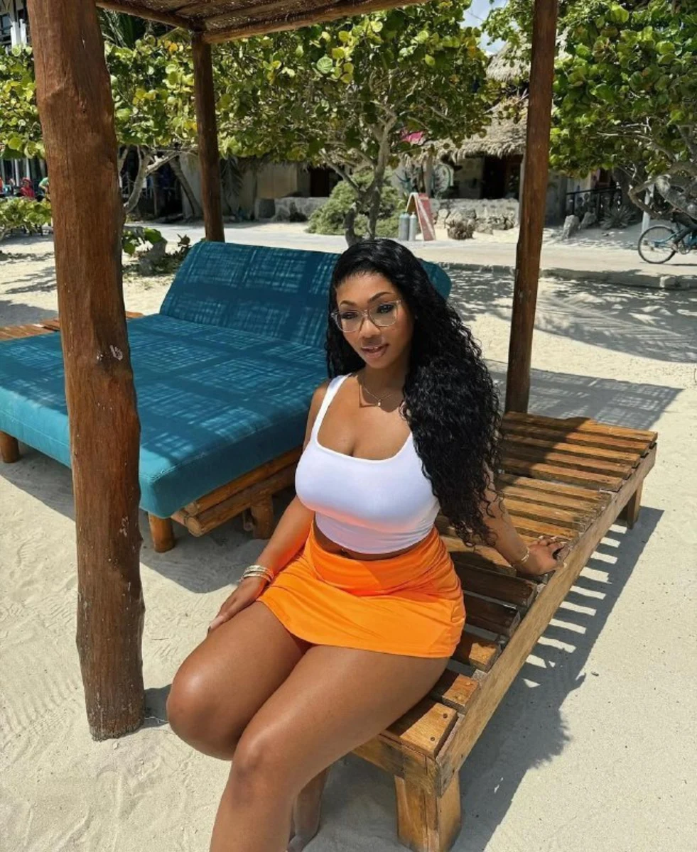 Лия escort in Kazan