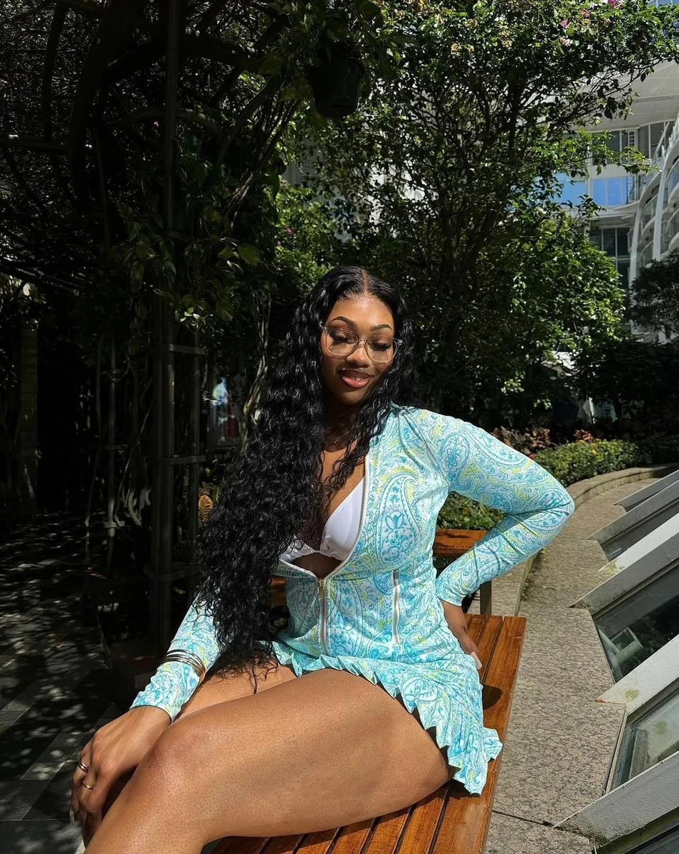 Лия escort in Kazan