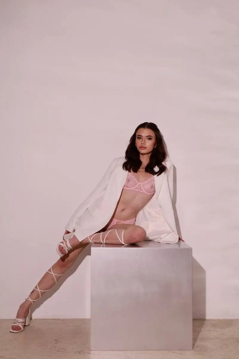 Лилиана escort in Kazan