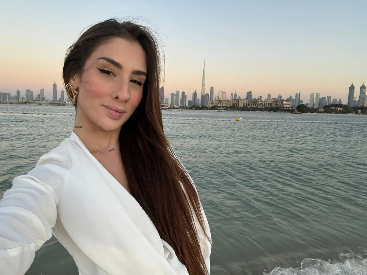 Лиза escort in Kazan