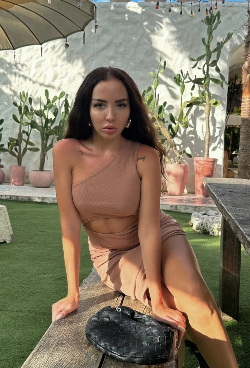 Лолита escort in Kazan