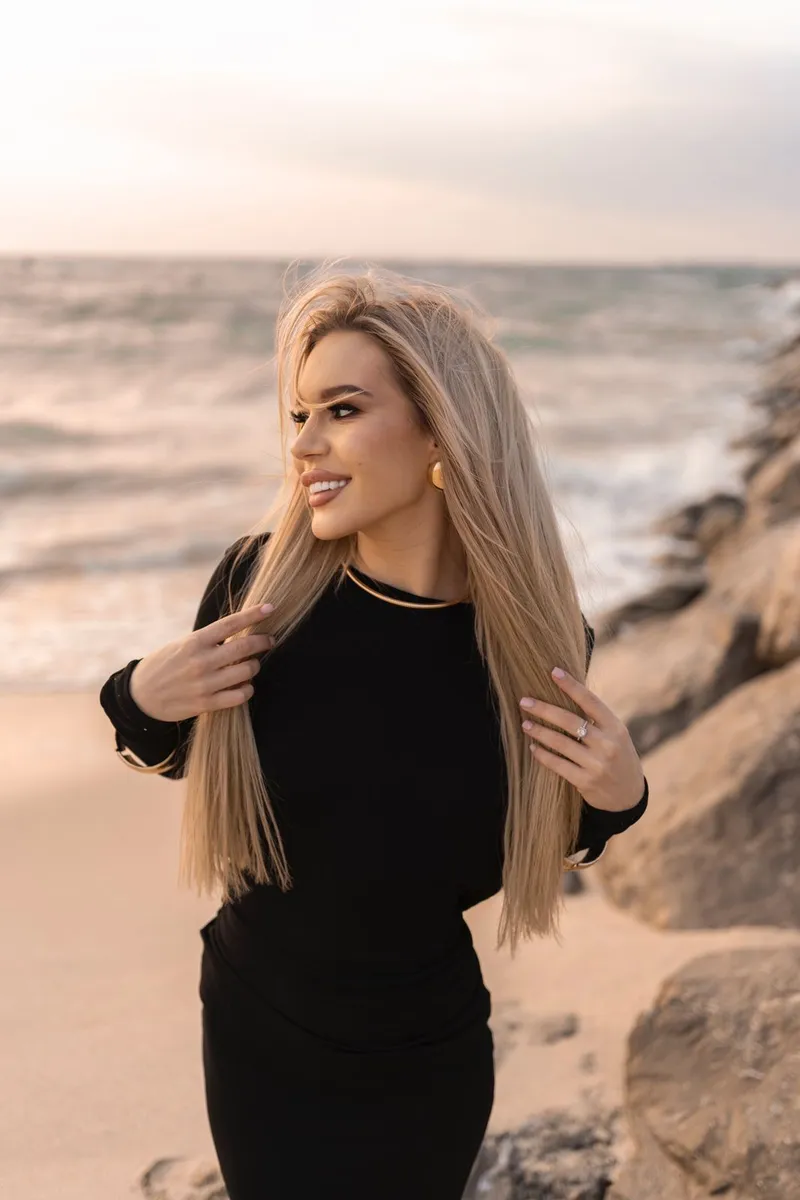 Лорена escort in Kazan