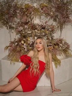 Лорена escort in Kazan