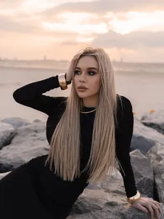 Лорена escort in Kazan