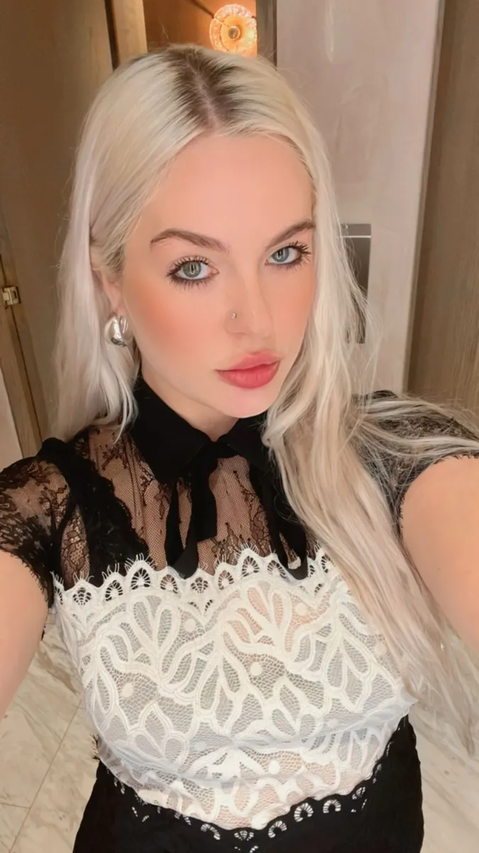 Мария escort in Kazan