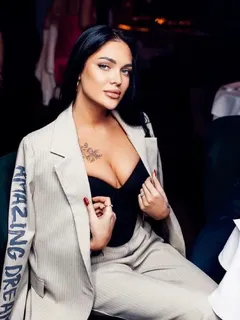 Мариетта escort in Kazan