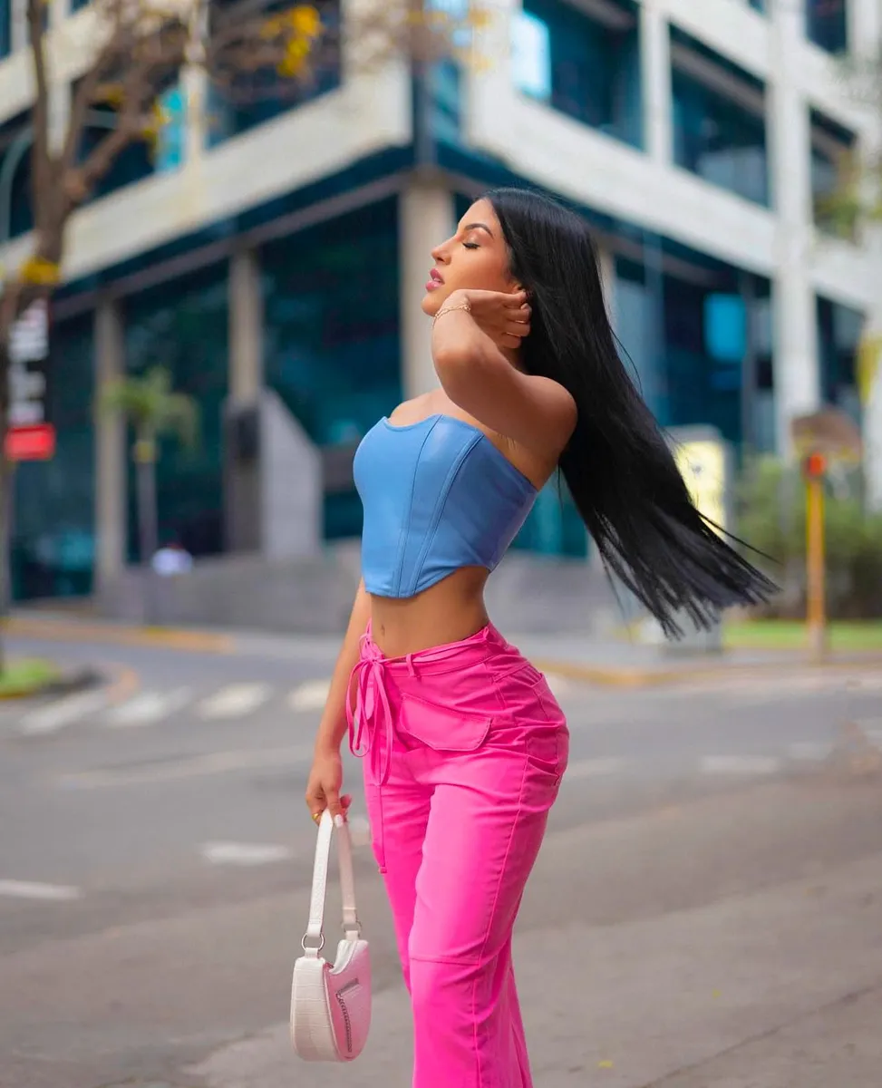 Мина escort in Kazan