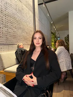 Молли escort in Kazan