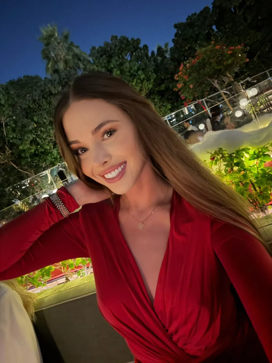 Надя escort in Kazan