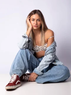 Натали escort in Kazan