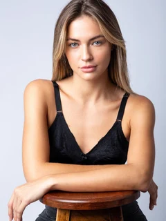 Натали escort in Kazan