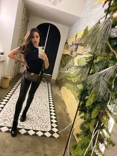 Нерия escort in Kazan