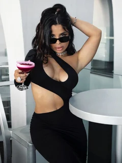 Несса escort in Kazan