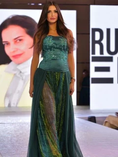 Нинель escort in Kazan