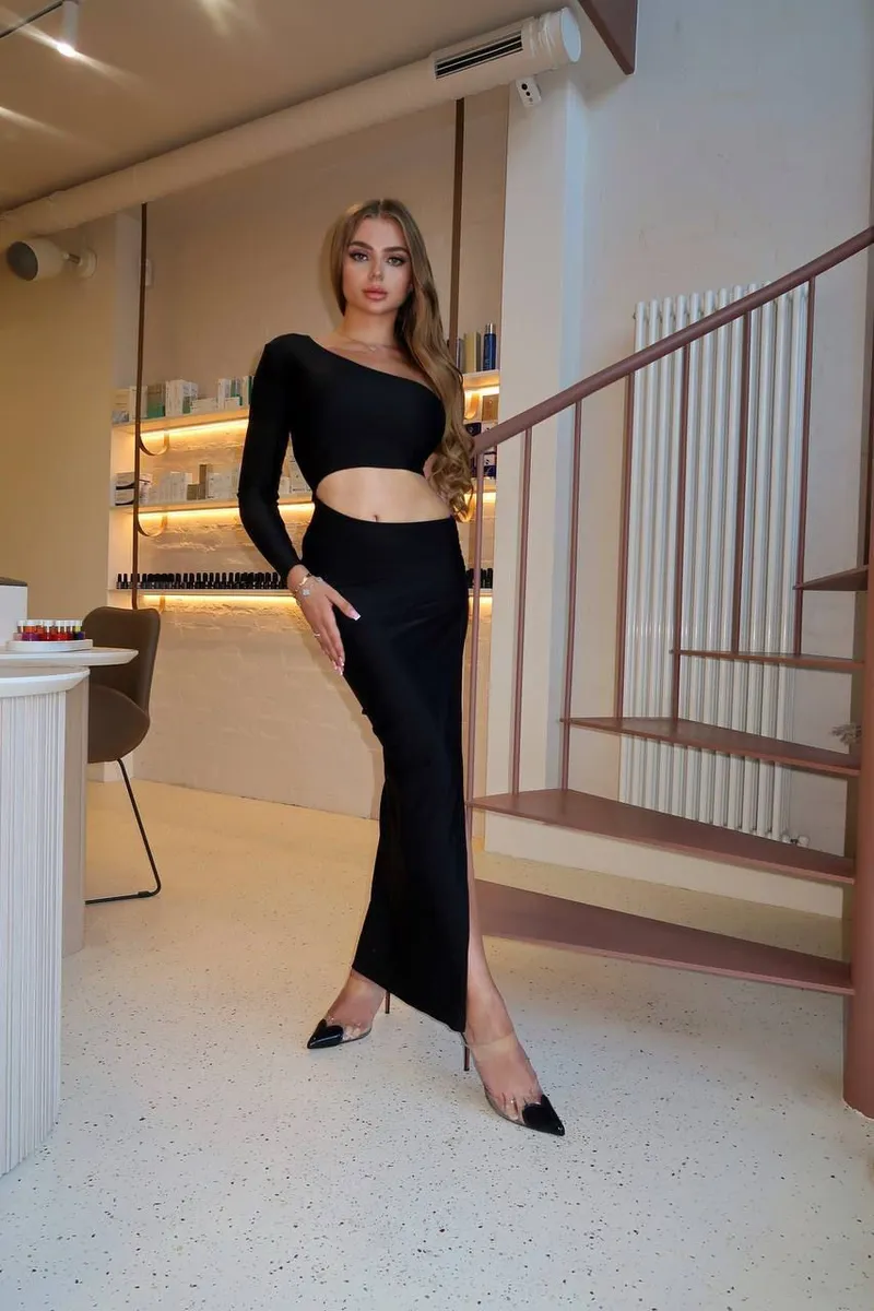 Полина escort in Kazan