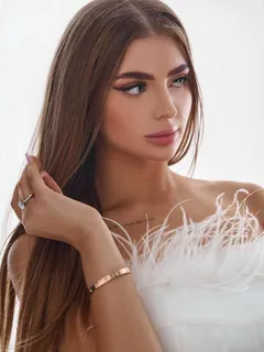 Полина escort in Kazan